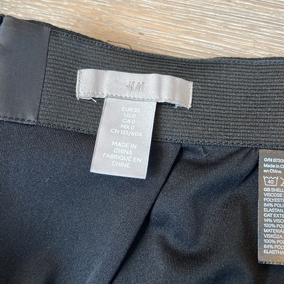 Flared Hem Skirt Black - Picture 5 of 5